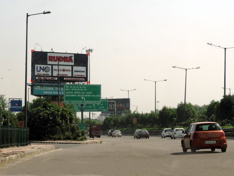 Noida Expressway, Noida