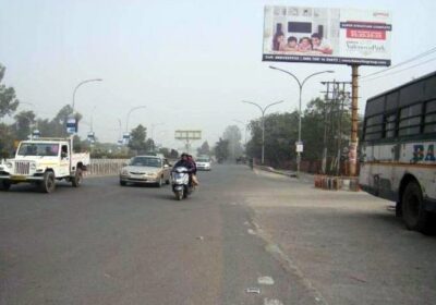 Metro station gate no 1, Noida